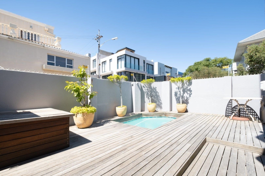 4 Bedroom Property for Sale in Bantry Bay Western Cape